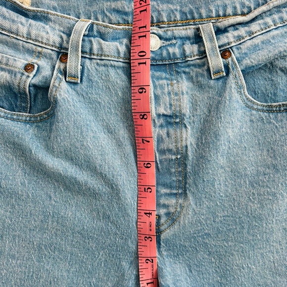 Levi’s 501 Crop Jeans in Tango Surge Blue - Picture 10 of 16